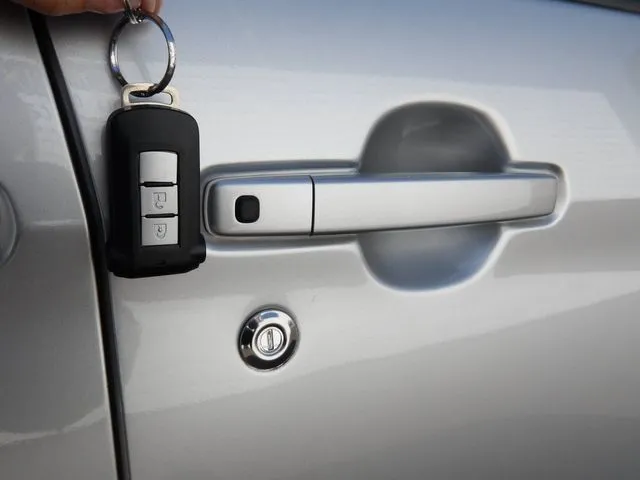 デイズ　ルークス（ニッサン）の車両写真