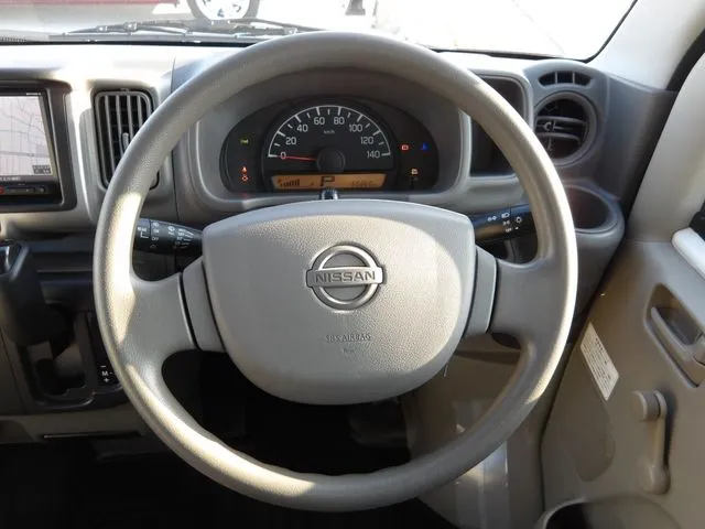 ＮＶ１００クリッパー（ニッサン）の車両写真