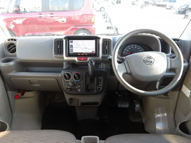 ＮＶ１００クリッパー（ニッサン）の車両写真