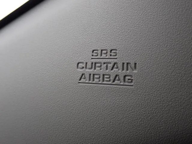 トヨタ　プリウス　アルファ