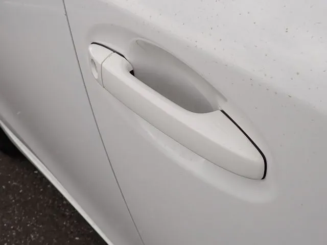 トヨタ　プリウス　アルファ