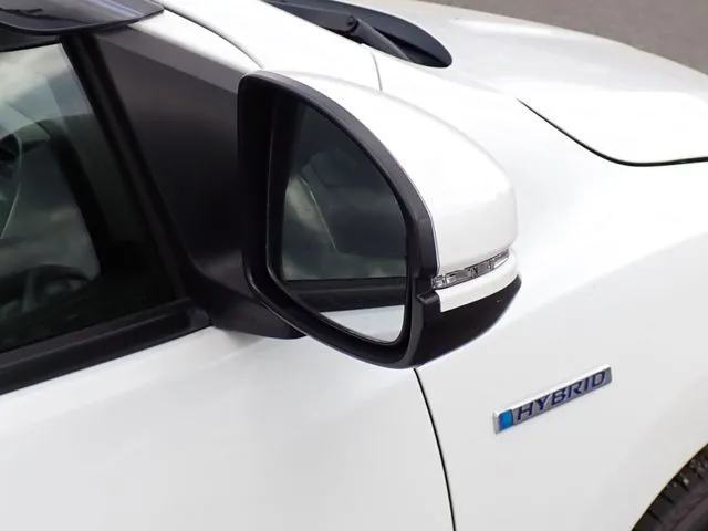 グレイス　ハイブリッド（ホンダ）の車両写真