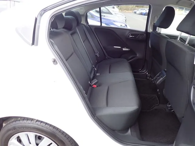 グレイス　ハイブリッド（ホンダ）の車両写真