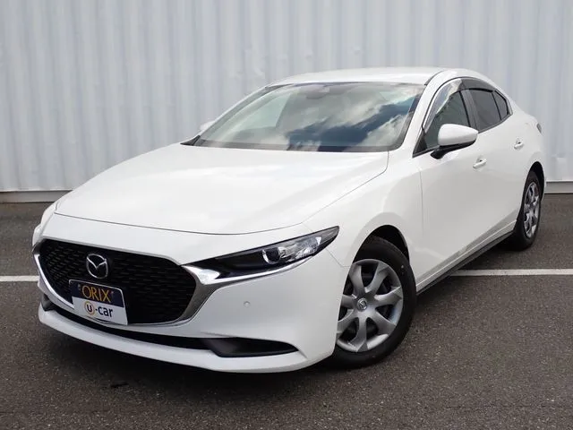 MAZDA3 セダン(マツダ)の車両写真