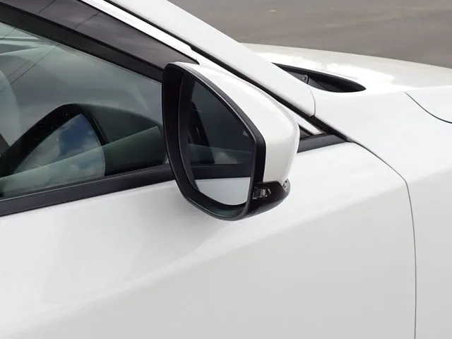 MAZDA3 セダン(マツダ)の車両写真