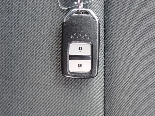 フィット e:HEV(ホンダ)の車両写真