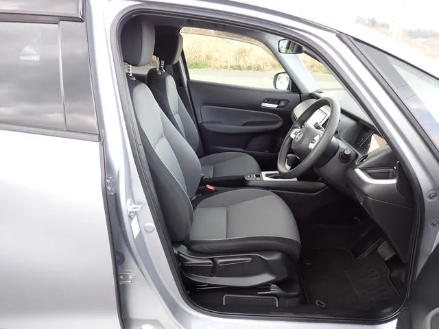 フィット e:HEV(ホンダ)の車両写真