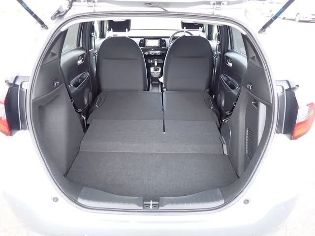 フィット e:HEV(ホンダ)の車両写真