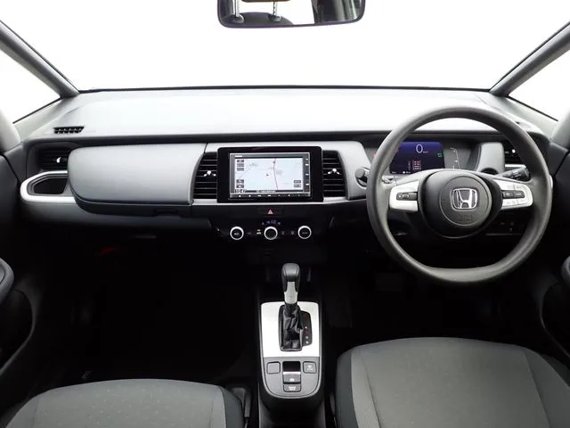 フィット e:HEV(ホンダ)の車両写真