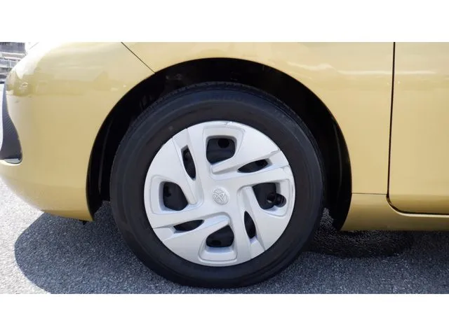 アクア（トヨタ）の車両写真
