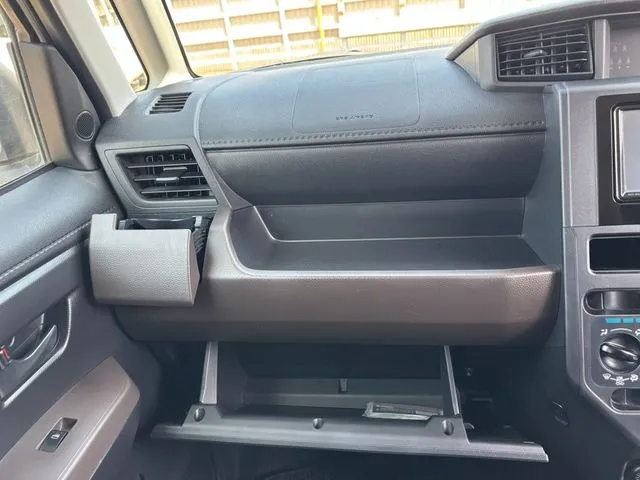 ルーミー(トヨタ)の車両写真