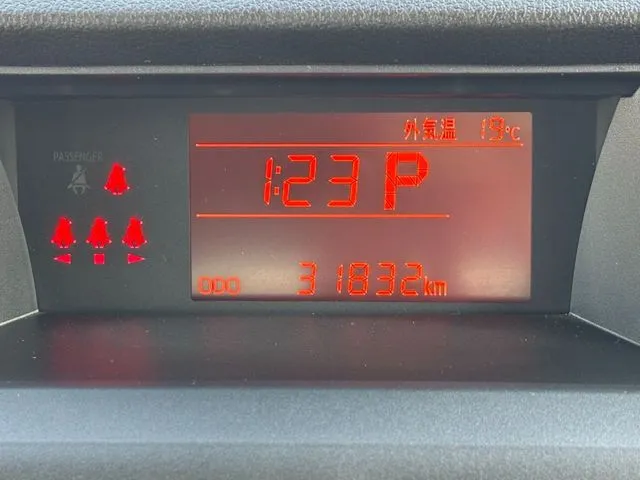 ルーミー(トヨタ)の車両写真