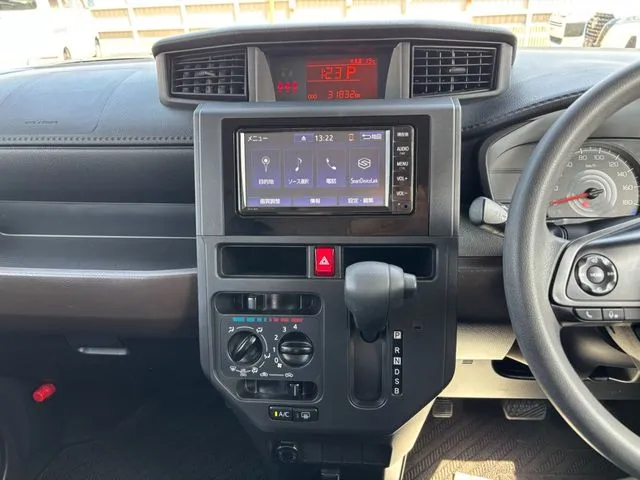 ルーミー(トヨタ)の車両写真