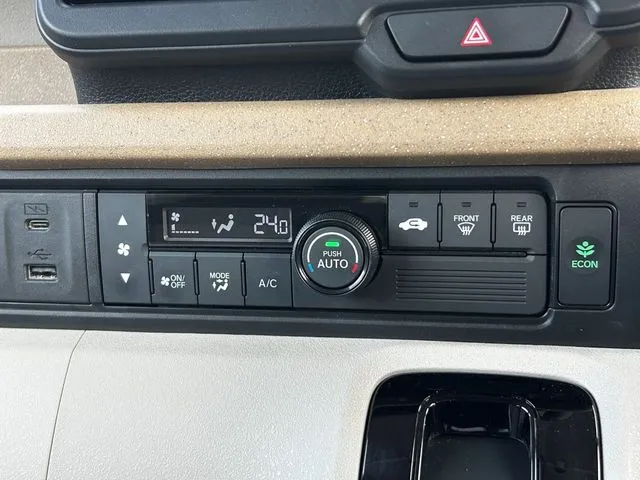 Ｎ　ＢＯＸ（ホンダ）の車両写真