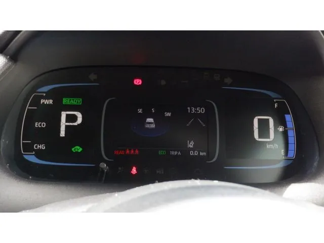 アクア（トヨタ）の車両写真