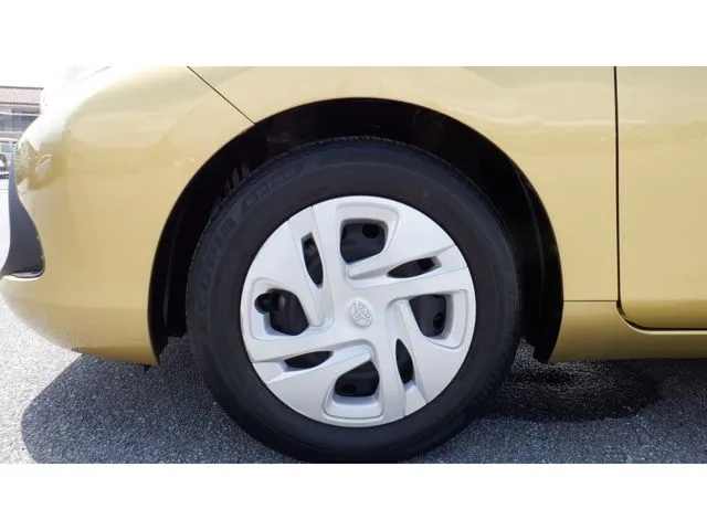 アクア（トヨタ）の車両写真