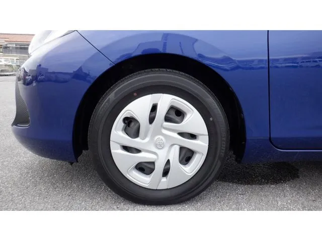 アクア（トヨタ）の車両写真