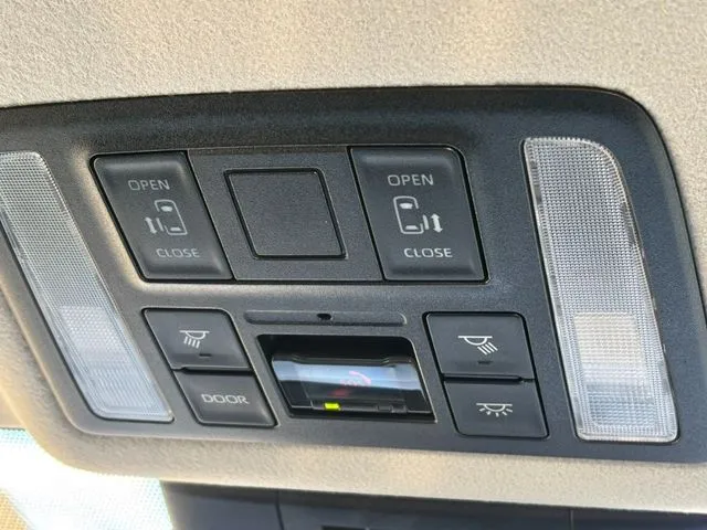 ノア(トヨタ)の車両写真