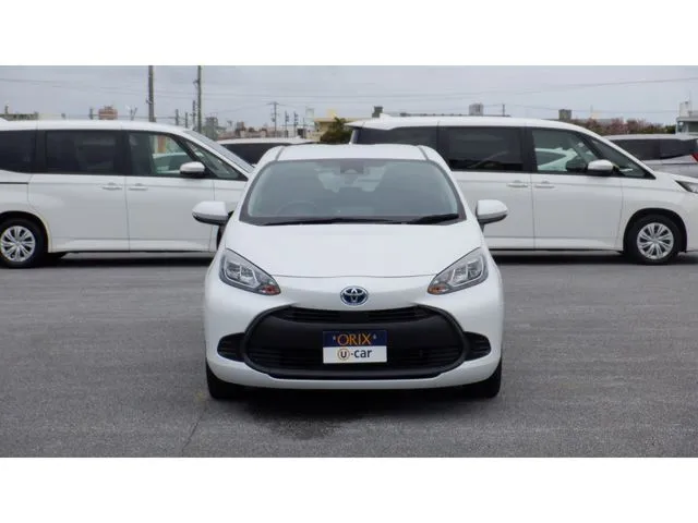 アクア（トヨタ）の車両写真