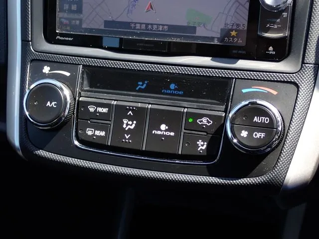 カローラフィールダー　ハイブリッド（トヨタ）の車両写真