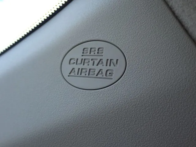 カローラフィールダー　ハイブリッド（トヨタ）の車両写真