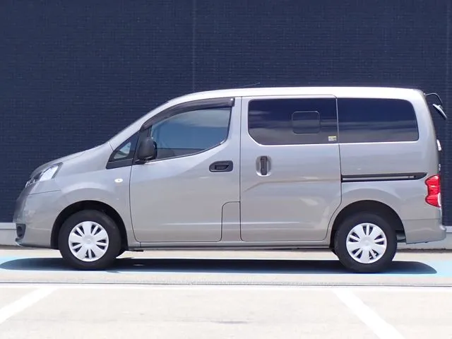 ＮＶ２００バネットバン（ニッサン）の車両写真