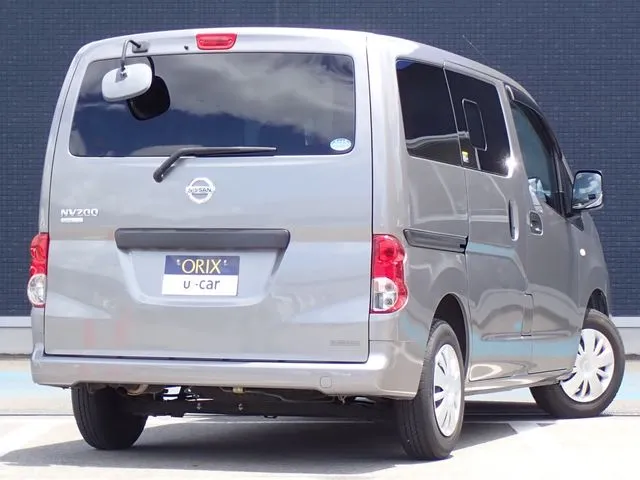 ＮＶ２００バネットバン（ニッサン）の車両写真
