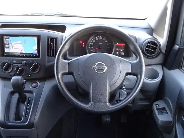 ＮＶ２００バネットバン（ニッサン）の車両写真