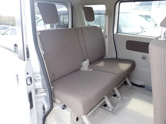 エブリイワゴン（スズキ）の車両写真