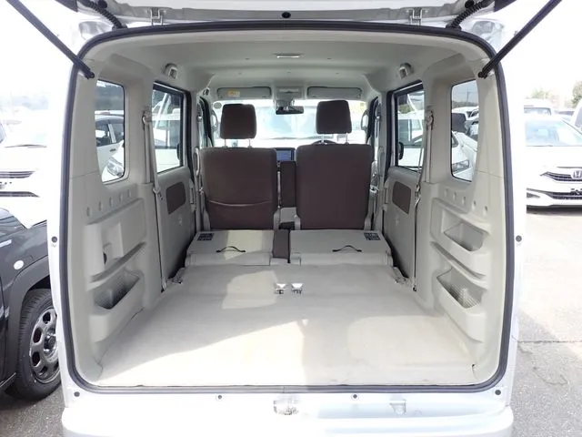 エブリイワゴン（スズキ）の車両写真