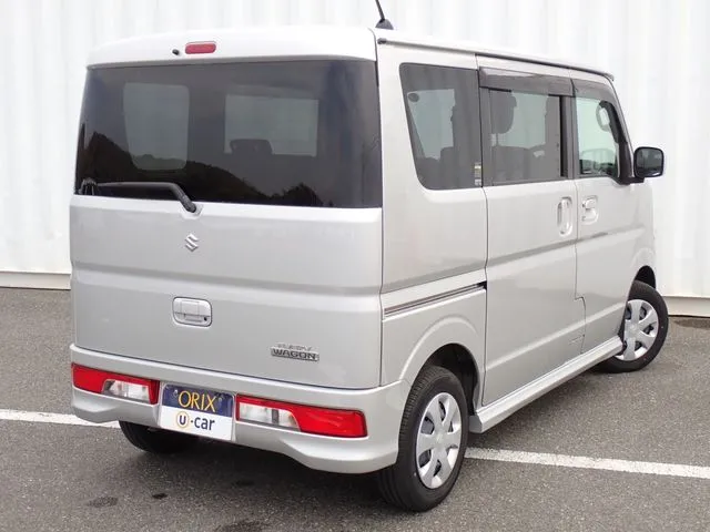 エブリイワゴン（スズキ）の車両写真