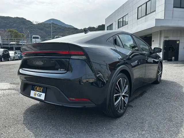 プリウス（トヨタ）の車両写真