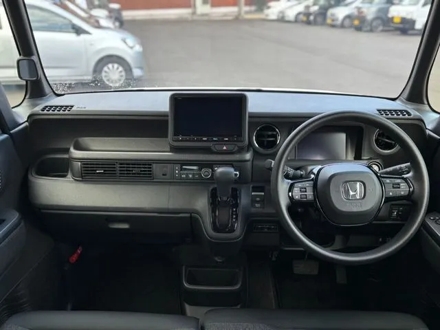 Ｎ　ＢＯＸ　カスタム（ホンダ）の車両写真