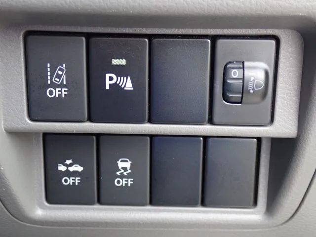 エブリイバン（スズキ）の車両写真