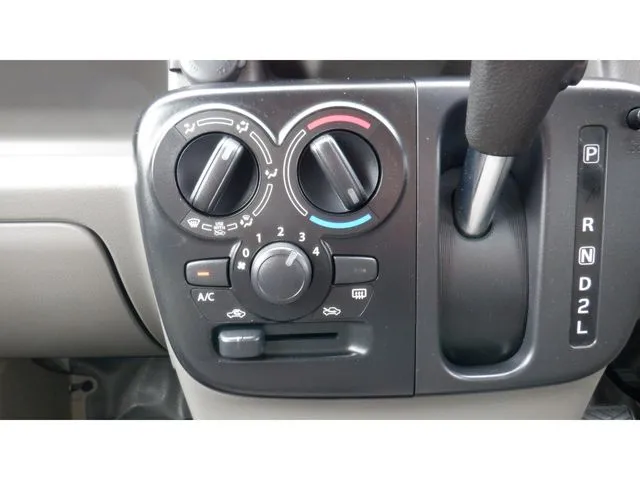 エブリイバン（スズキ）の車両写真