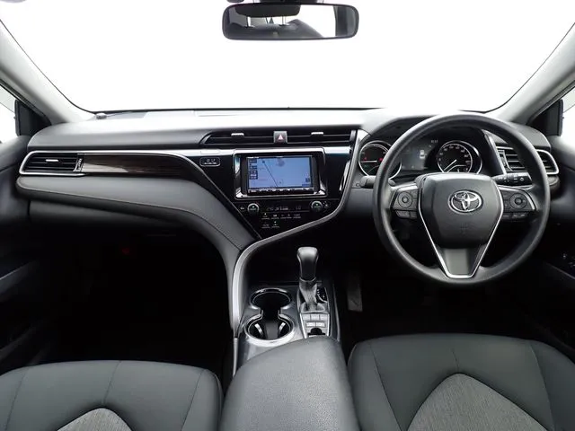 カムリ　ハイブリッド（トヨタ）の車両写真