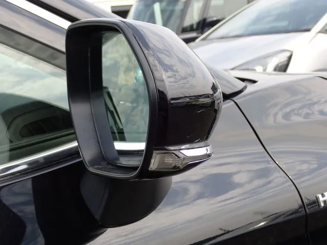 カムリ　ハイブリッド（トヨタ）の車両写真