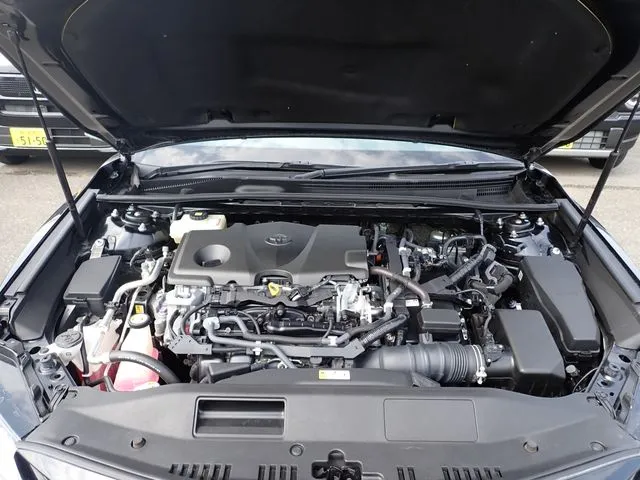 カムリ　ハイブリッド（トヨタ）の車両写真
