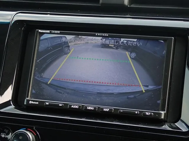 カムリ　ハイブリッド（トヨタ）の車両写真