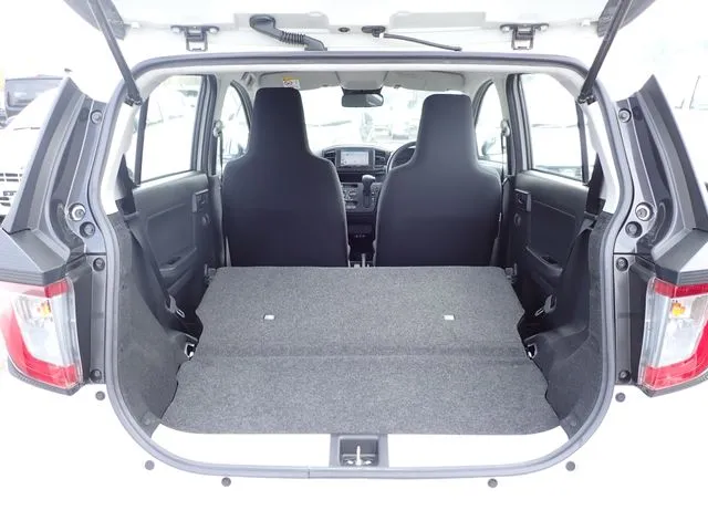 ミラ　イース　４ＷＤ（ダイハツ）の車両写真