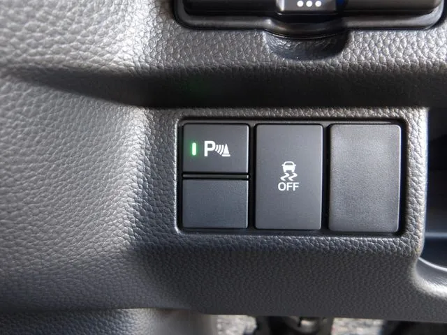 Ｎ　ＢＯＸ　カスタム（ホンダ）の車両写真