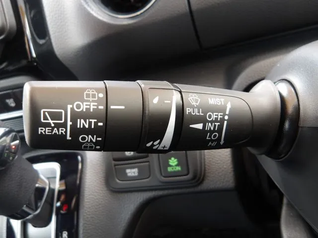 Ｎ　ＢＯＸ　カスタム（ホンダ）の車両写真