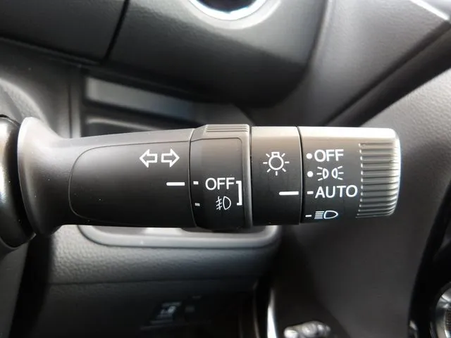 Ｎ　ＢＯＸ　カスタム（ホンダ）の車両写真