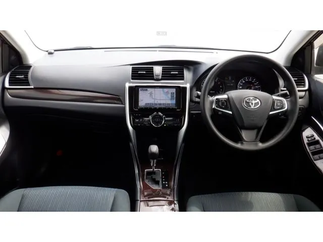 プレミオ（トヨタ）の車両写真