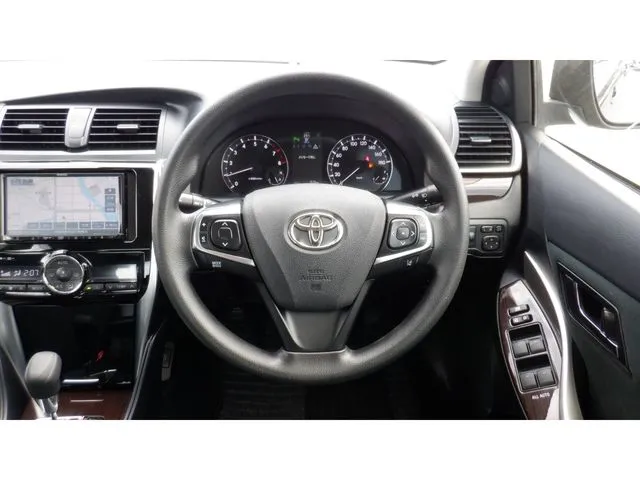 プレミオ（トヨタ）の車両写真