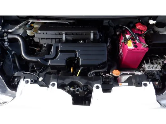 ミラ　イース（ダイハツ）の車両写真