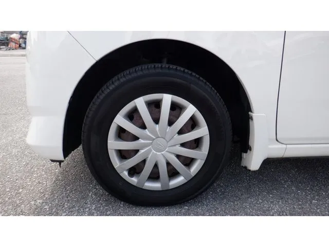 ミラ　イース（ダイハツ）の車両写真