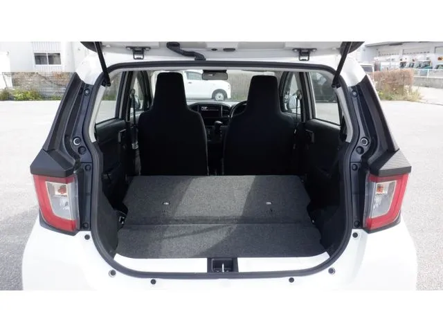 ミラ　イース（ダイハツ）の車両写真