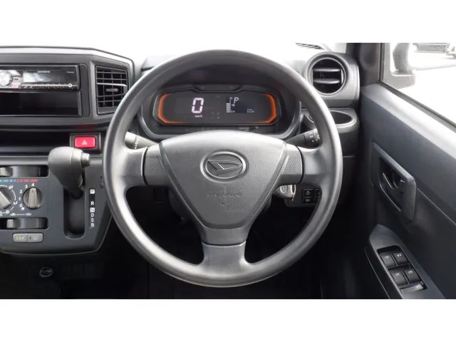 ミラ　イース（ダイハツ）の車両写真