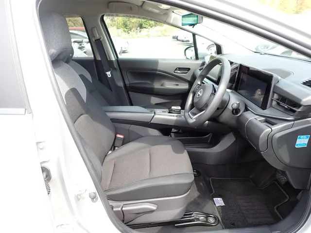 ノート（ニッサン）の車両写真